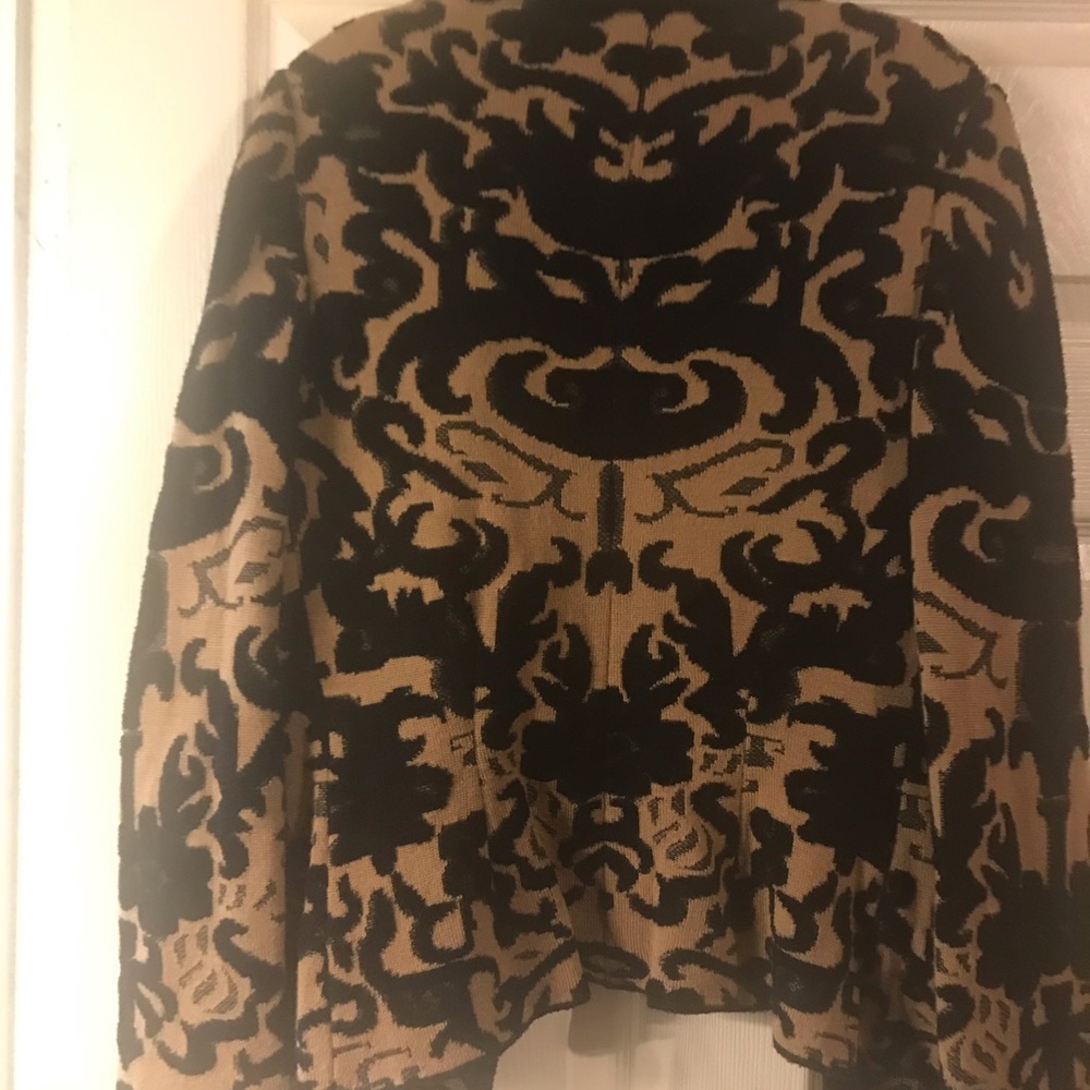 Sweater - Picture 2 of 4